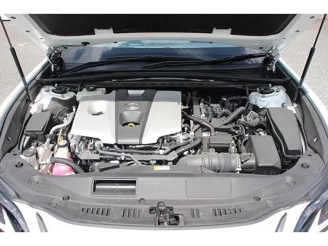 Lexus ES 2019-03 22389-17