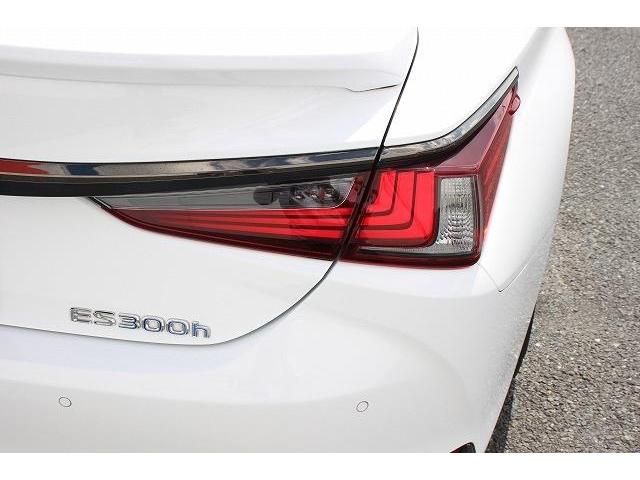 Lexus ES 2019-03 22389-13