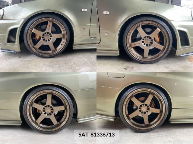 Nissan SKYLINE GT-R 1999-04 372625-29