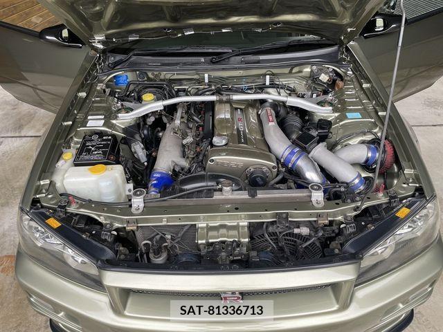 Nissan SKYLINE GT-R 1999-04 372625-26