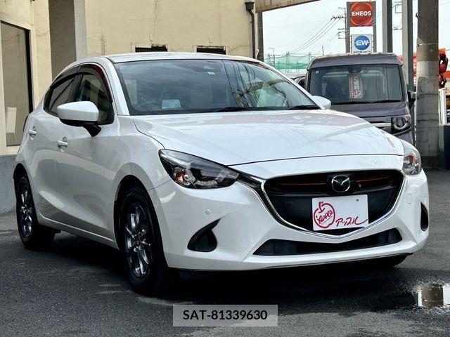 Mazda DEMIO 2017-12 296585-6