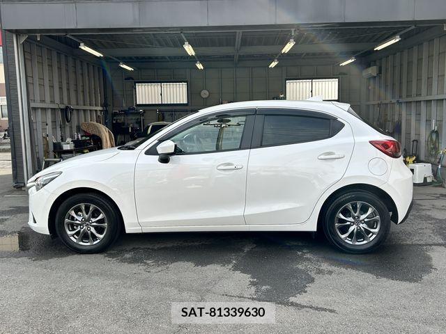 Mazda DEMIO 2017-12 296585-7