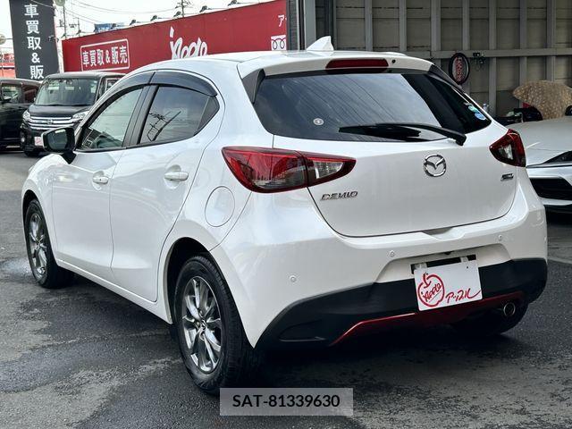 Mazda DEMIO 2017-12 296585-9