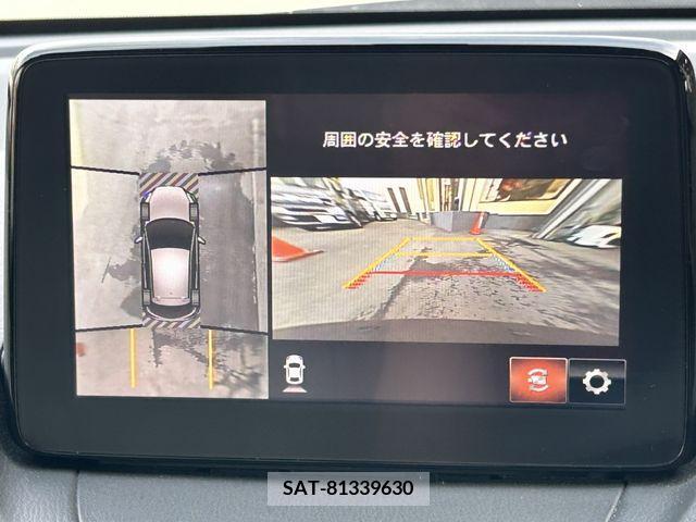Mazda DEMIO 2017-12 296585-24