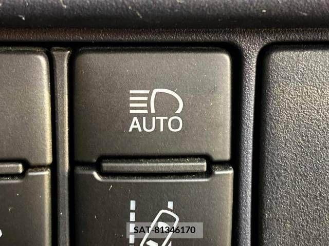 Toyota VOXY 2016-07 248108-7