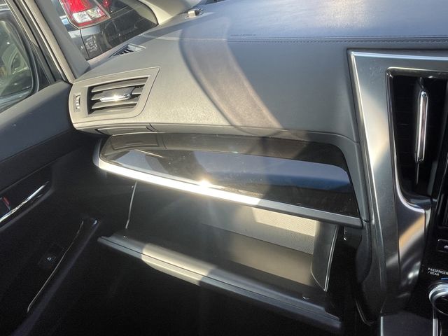 Toyota ALPHARD 2017-06 19488-20