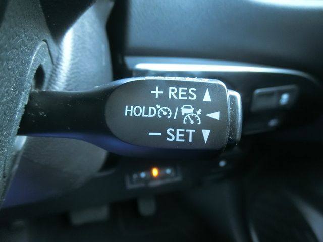 Toyota PRIUS 2020-10 187748-10