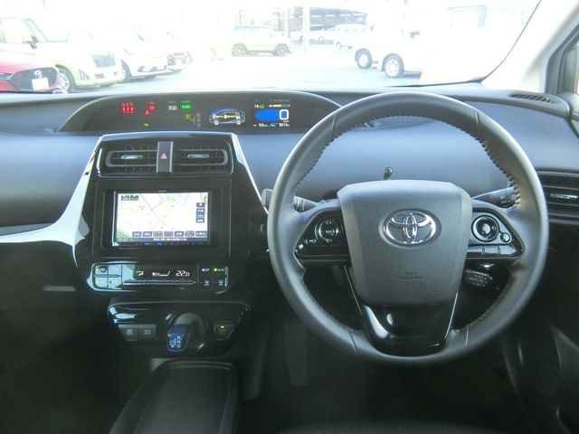 Toyota PRIUS 2020-10 187748-3