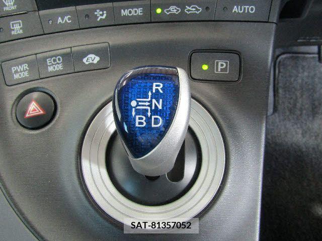 Toyota PRIUS 2009-11 327701-19