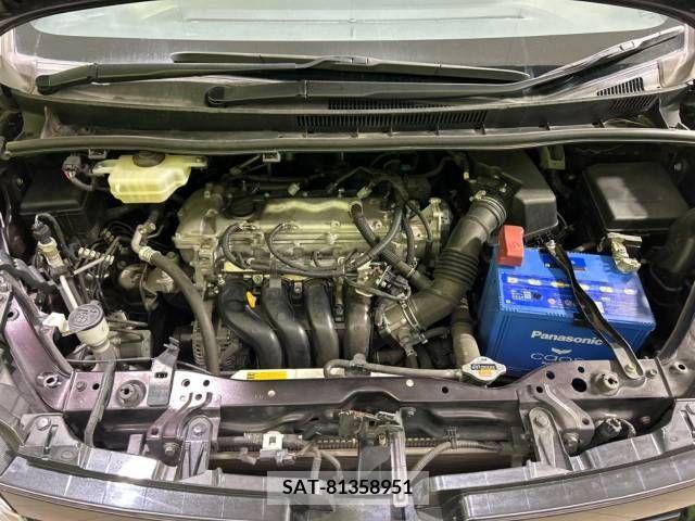 Toyota VOXY 2014-06 379713-18