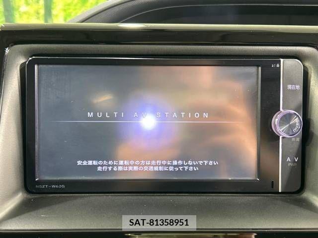 Toyota VOXY 2014-06 379713-4