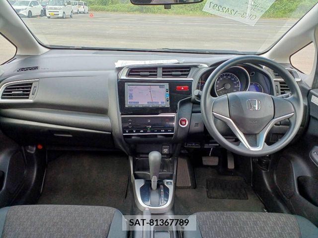 Honda FIT 2017-05 303813-3