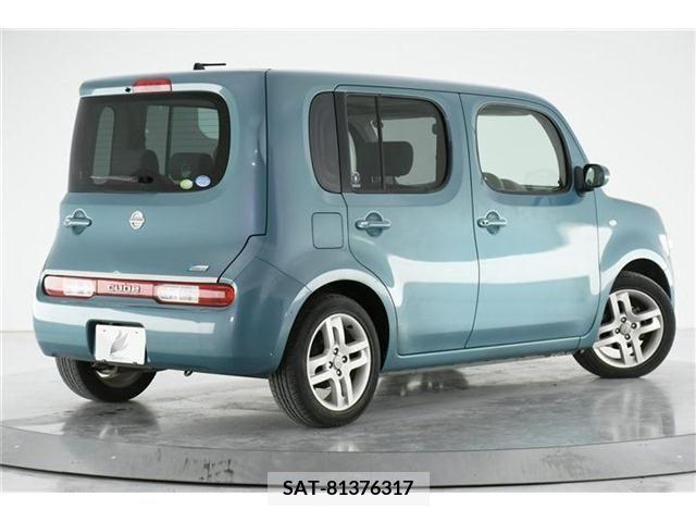 Nissan CUBE 2011-02 210511-1