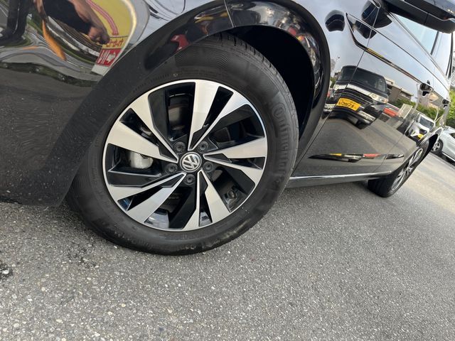 VolksWagen POLO 2019-09 189966-1