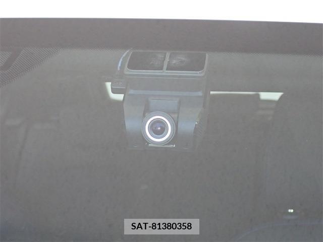 Bmw 1 SERIES 2021-10 318533-15