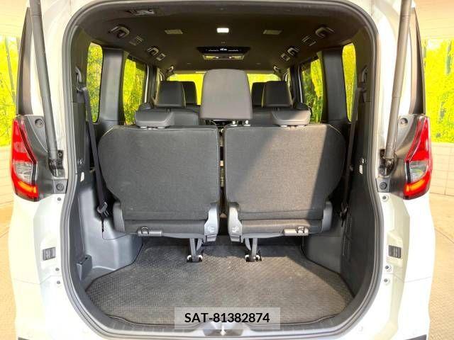 Toyota NOAH 2022-02 365137-11