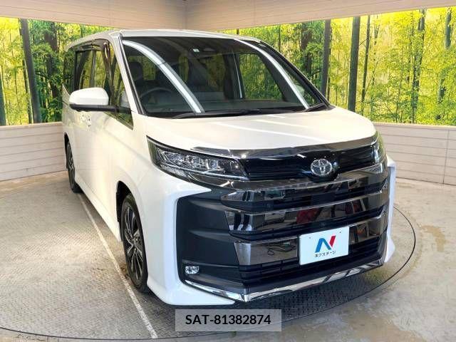 Toyota NOAH 2022-02 365137-17