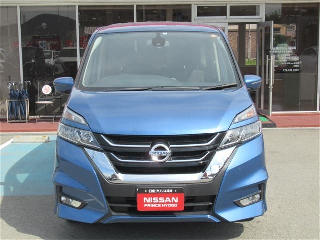 Nissan SERENA 2017-01 6808-24