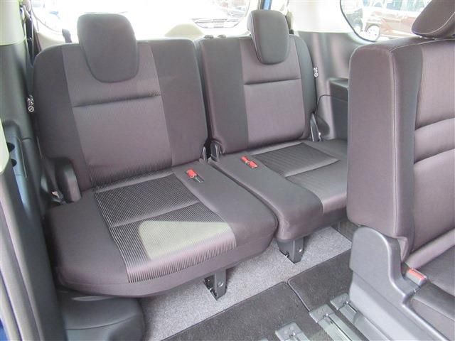 Nissan SERENA 2017-01 6808-5