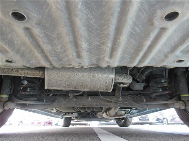 Nissan SERENA 2017-01 6808-29