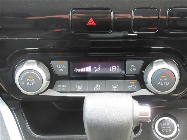 Nissan SERENA 2017-01 6808-9