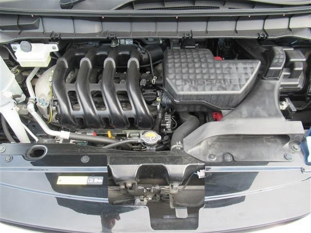 Nissan SERENA 2017-01 6808-28