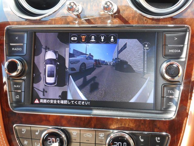 Bentley BENTAYGA 2017-12 14359-10