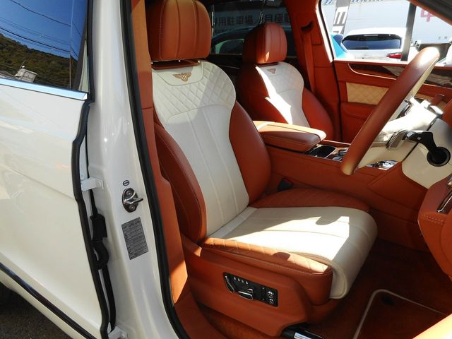 Bentley BENTAYGA 2017-12 14359-23