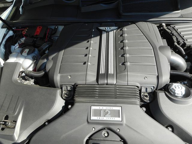 Bentley BENTAYGA 2017-12 14359-29
