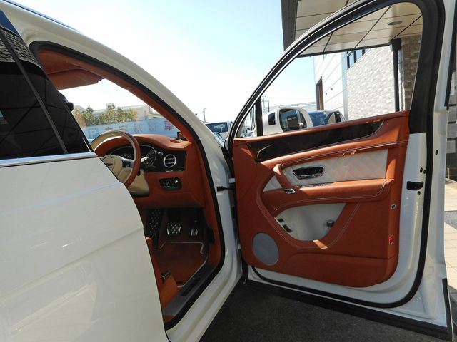 Bentley BENTAYGA 2017-12 14359-22