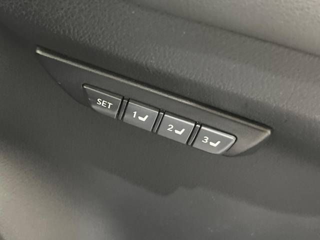 Lexus NX 2019-06 21805-11