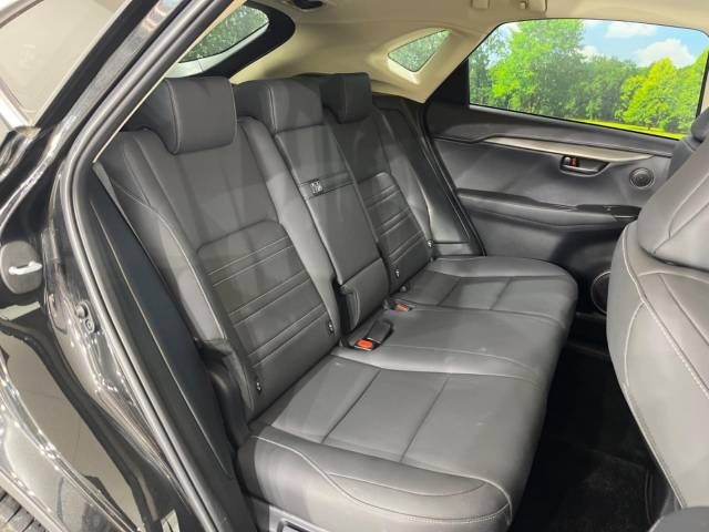 Lexus NX 2019-06 21805-13