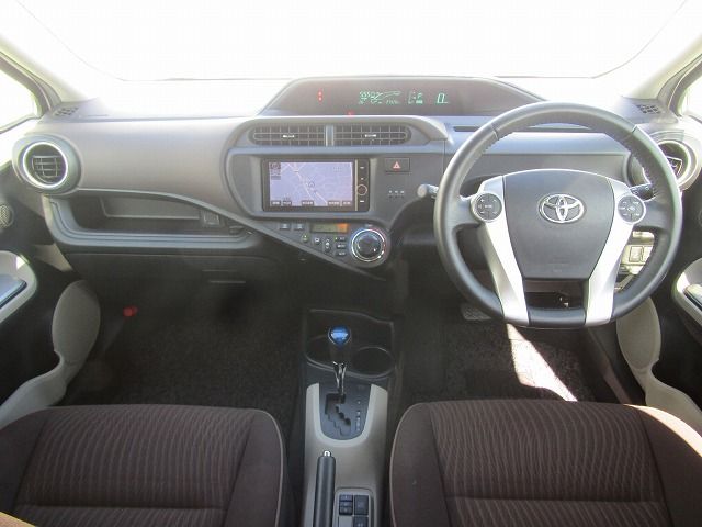 Toyota AQUA 2012-12 11555-1