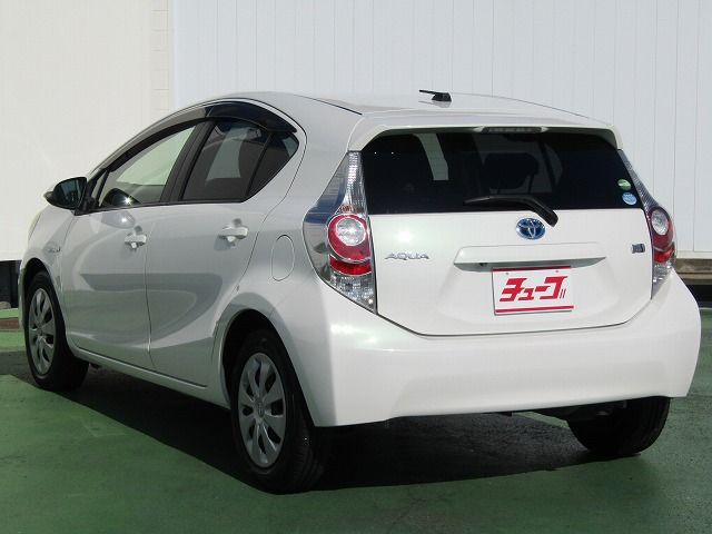 Toyota AQUA 2012-12 11555-8