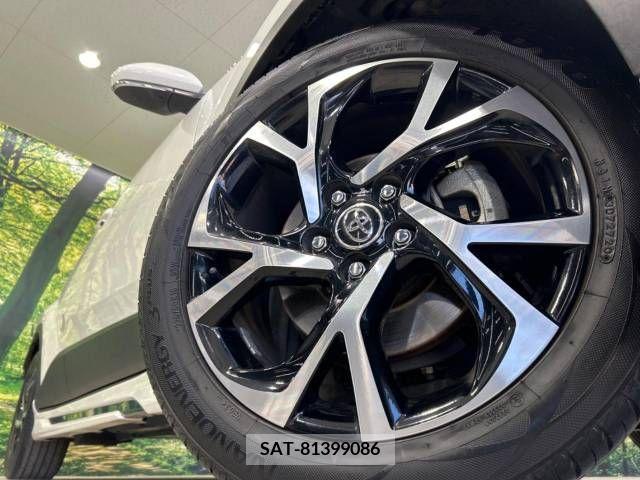 Toyota C-HR 2017-03 267426-13