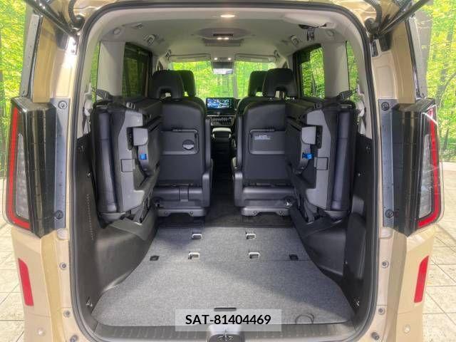 Nissan SERENA 2023-06 284110-11