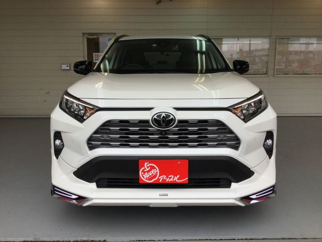 Toyota RAV4 2021-04 4428-3
