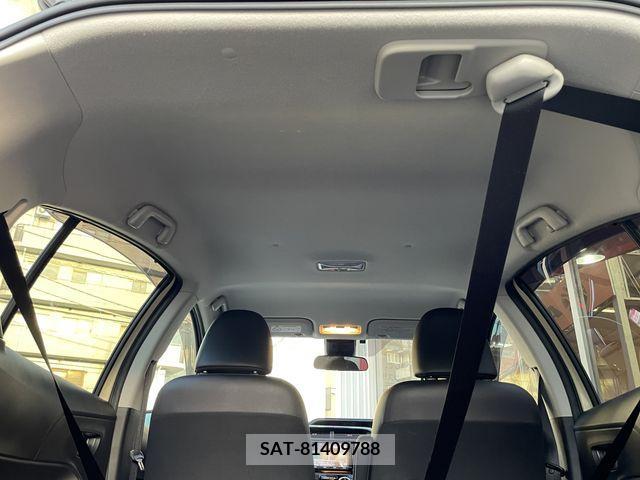 Toyota AQUA 2017-08 377473-21