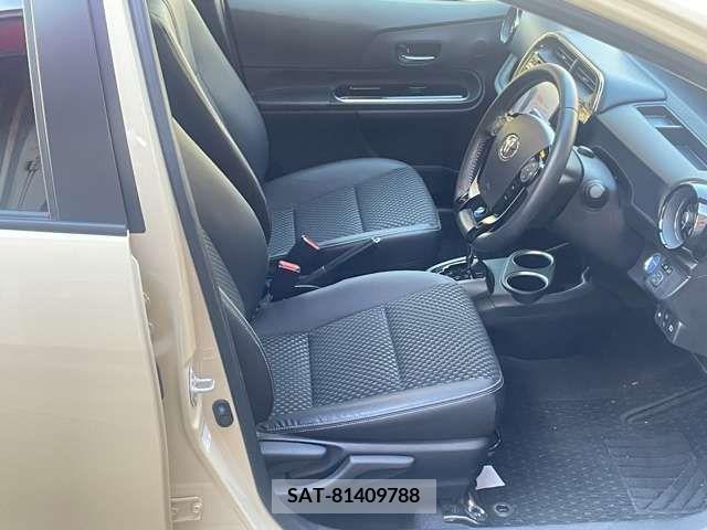 Toyota AQUA 2017-08 377473-13