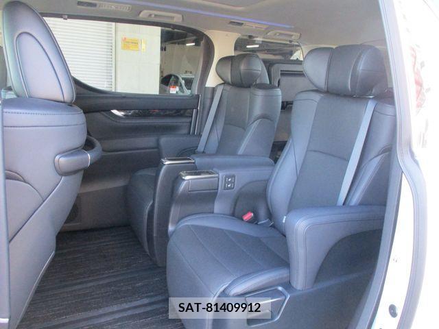 Toyota ALPHARD 2023-01 279797-18