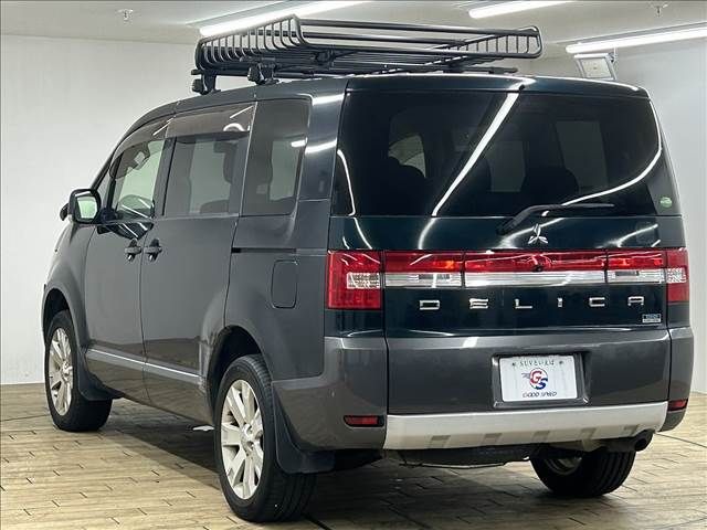 Mitsubishi DELICA D5 2013-02 185297-16