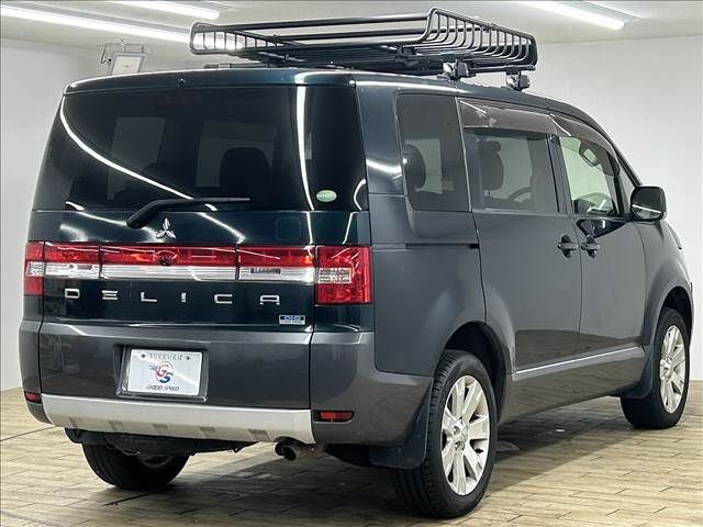 Mitsubishi DELICA D5 2013-02 185297-15