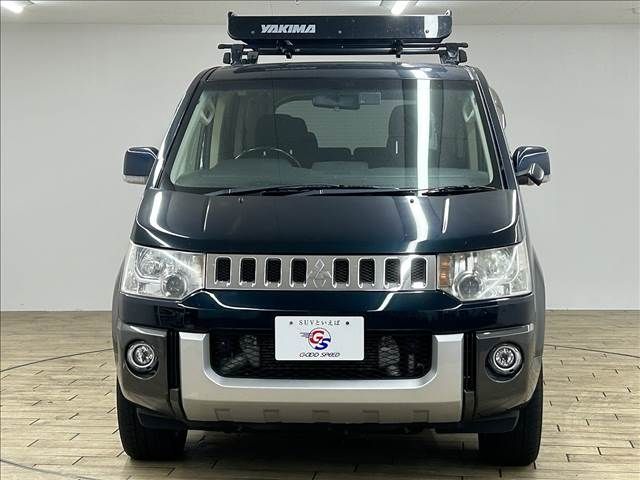 Mitsubishi DELICA D5 2013-02 185297-11