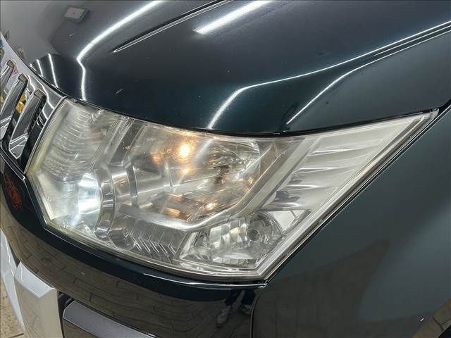 Mitsubishi DELICA D5 2013-02 185297-17