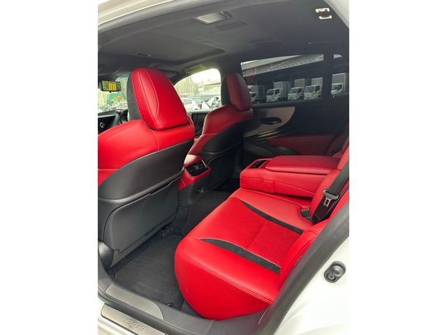 Lexus LS 2018-01 7200-10