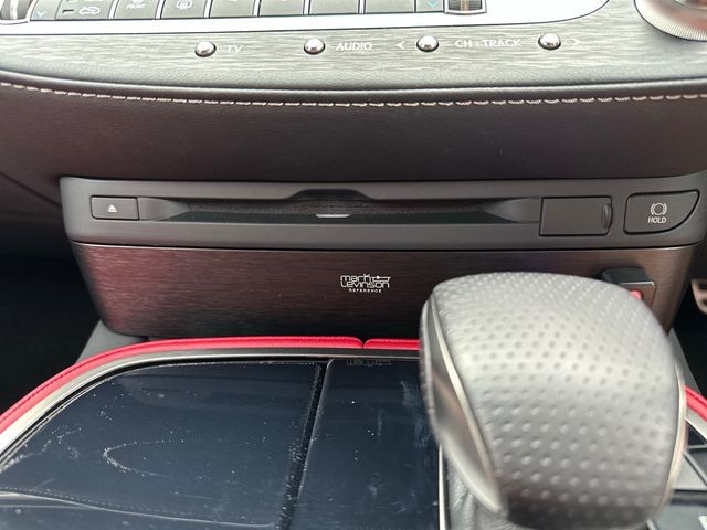 Lexus LS 2018-01 7200-12