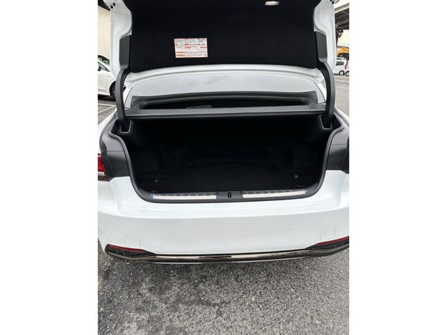 Lexus LS 2018-01 7200-6