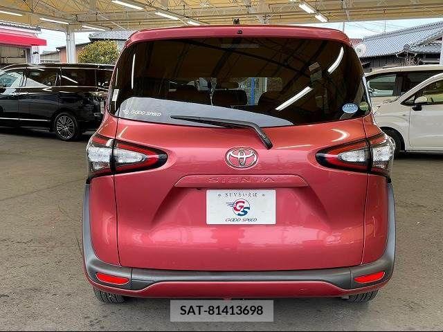 Toyota SIENTA 2016-05 220498-18