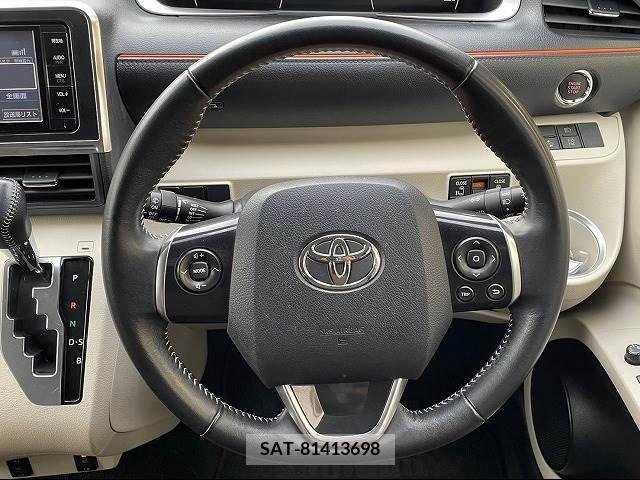 Toyota SIENTA 2016-05 220498-12