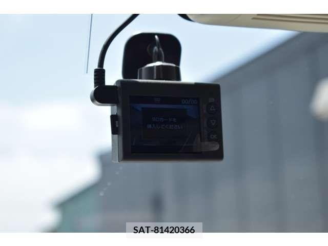Honda N BOX 2017-10 342676-3